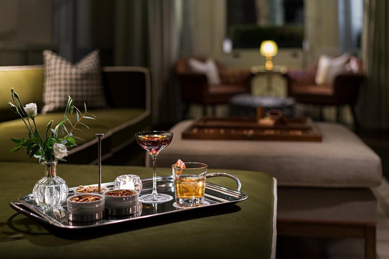 The Adria Hotel London Bagian luar foto